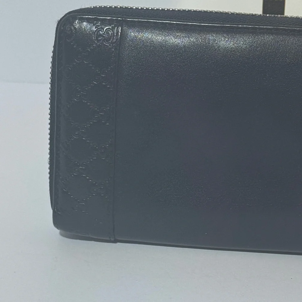 AUTHENTIC Navy Blue Gucci Zip-Around Wallet